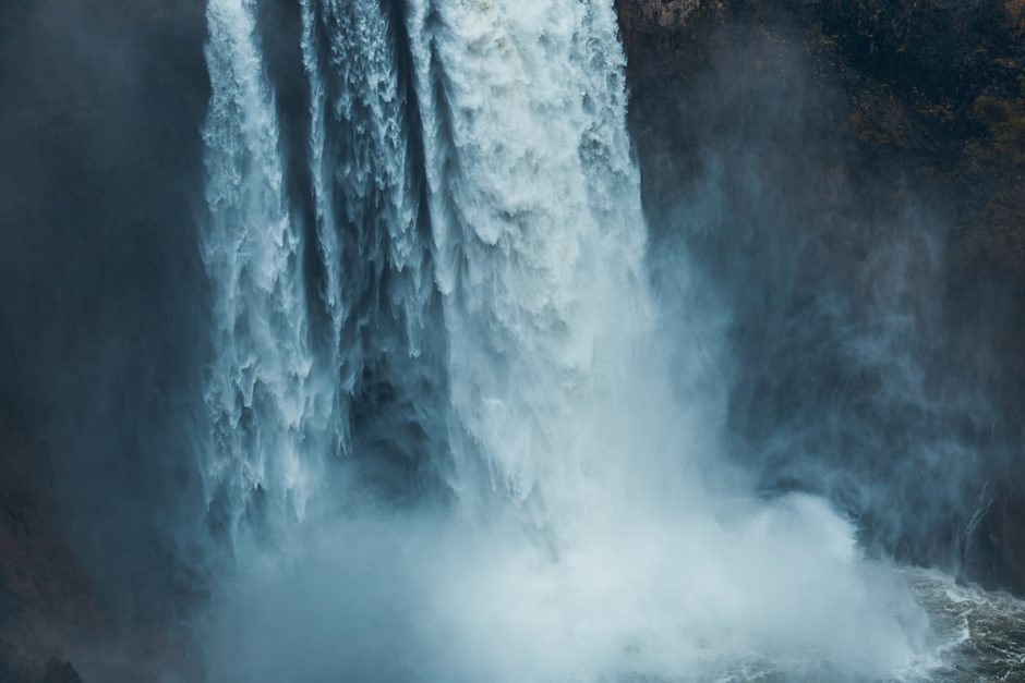 Ein donnernder Wasserfall